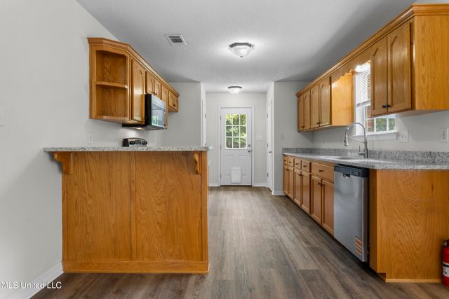 8909 Mermaid Avenue, Ocean Springs, MS 39564