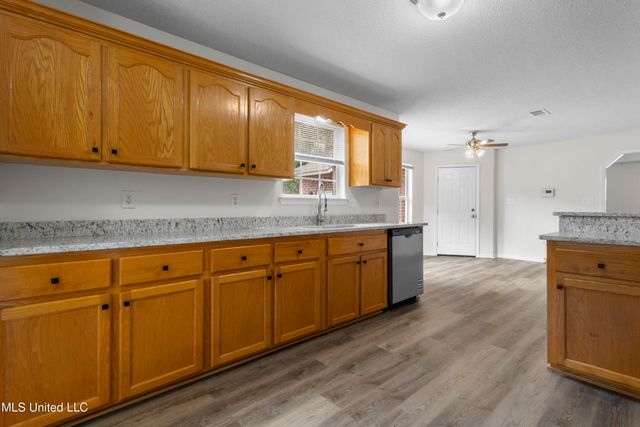 8909 Mermaid Avenue, Ocean Springs, MS 39564