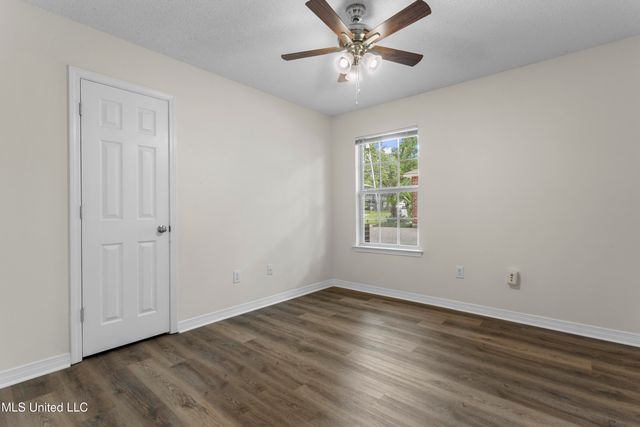 8909 Mermaid Avenue, Ocean Springs, MS 39564