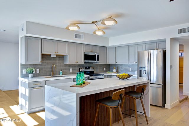 2514 N 60th Place, Scottsdale, AZ 85257