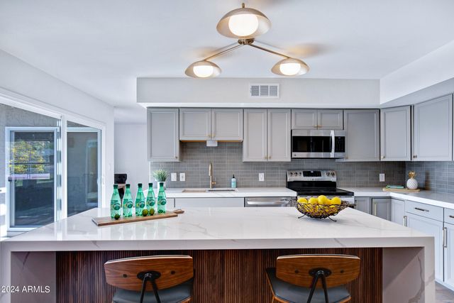 2514 N 60th Place, Scottsdale, AZ 85257