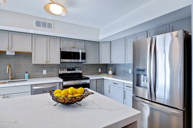 2514 N 60th Place, Scottsdale, AZ 85257