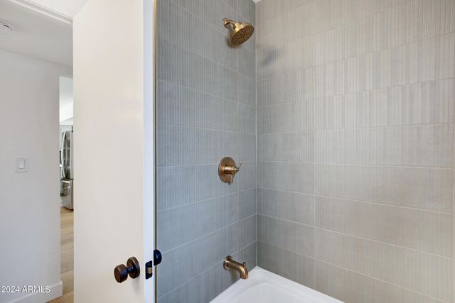 2514 N 60th Place, Scottsdale, AZ 85257