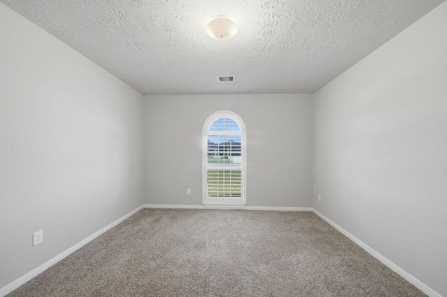 3615 E Cape Road, Dickinson, TX 77539