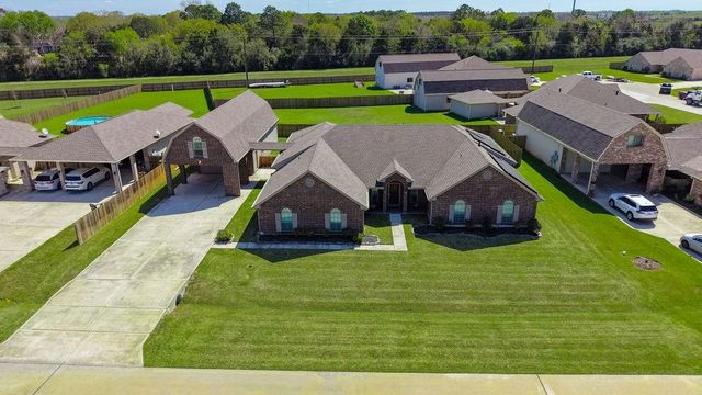 3615 E Cape Road, Dickinson, TX 77539