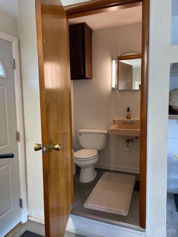 5638 Pleasant View Drive, Miami Twp, OH 45150