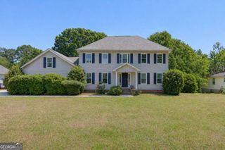 3438 Clarks Bridge Crossing, Gainesville, GA 30506