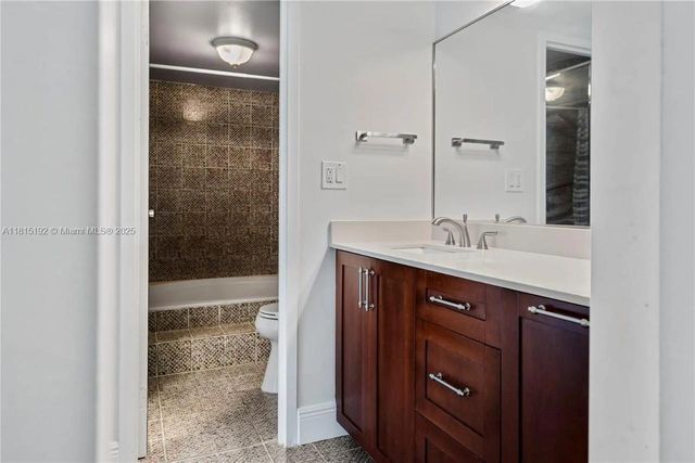 16570 NE 26th Ave 6B, North Miami Beach, FL 33160