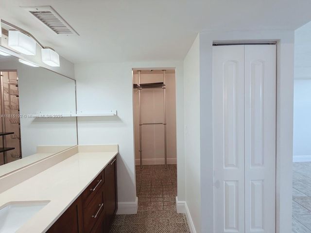 16570 NE 26th Ave 6B, North Miami Beach, FL 33160