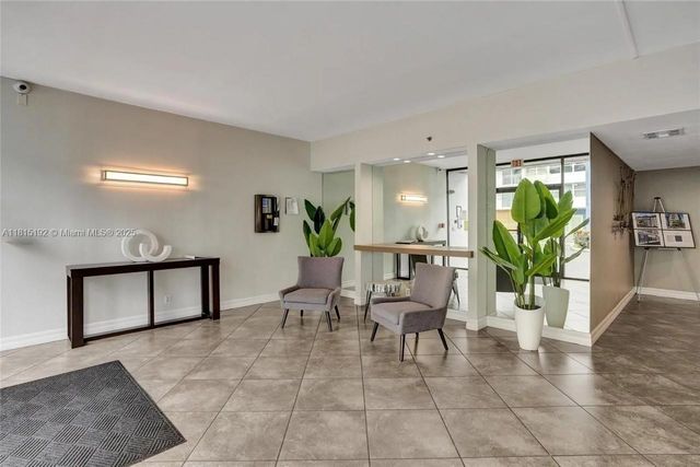 16570 NE 26th Ave 6B, North Miami Beach, FL 33160