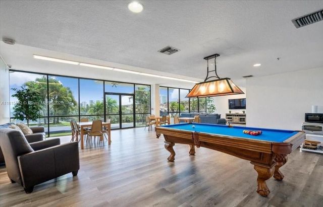 16570 NE 26th Ave 6B, North Miami Beach, FL 33160