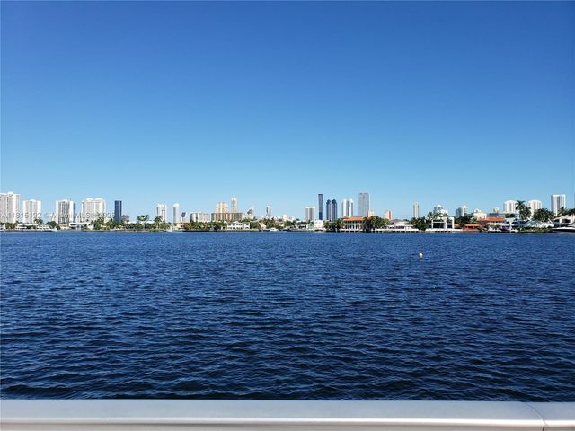 16570 NE 26th Ave 6B, North Miami Beach, FL 33160