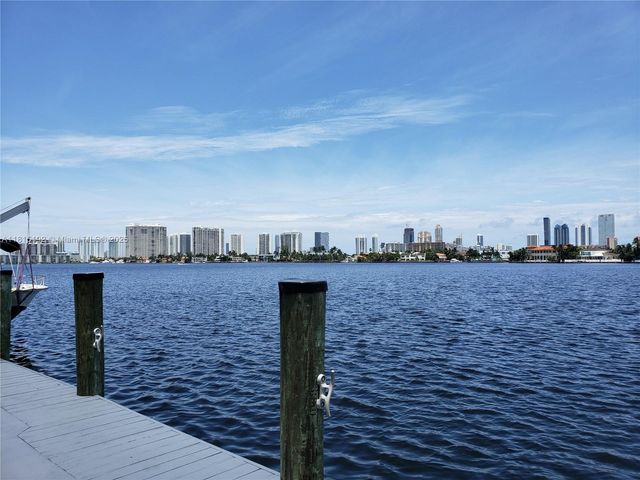 16570 NE 26th Ave 6B, North Miami Beach, FL 33160