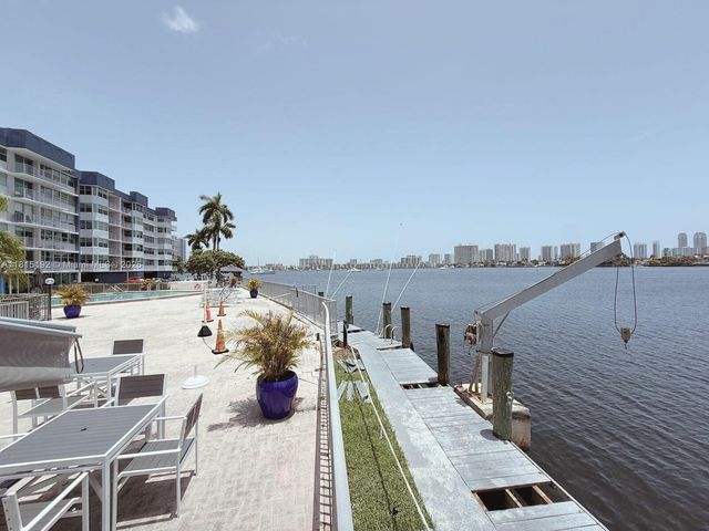 16570 NE 26th Ave 6B, North Miami Beach, FL 33160