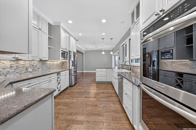 1159 ASTRAL PT, Spring Branch, TX 78070