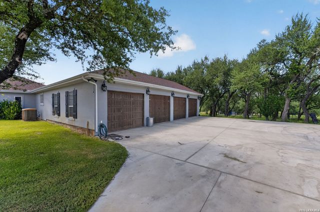 1159 ASTRAL PT, Spring Branch, TX 78070