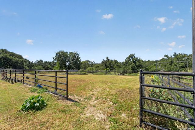1159 ASTRAL PT, Spring Branch, TX 78070