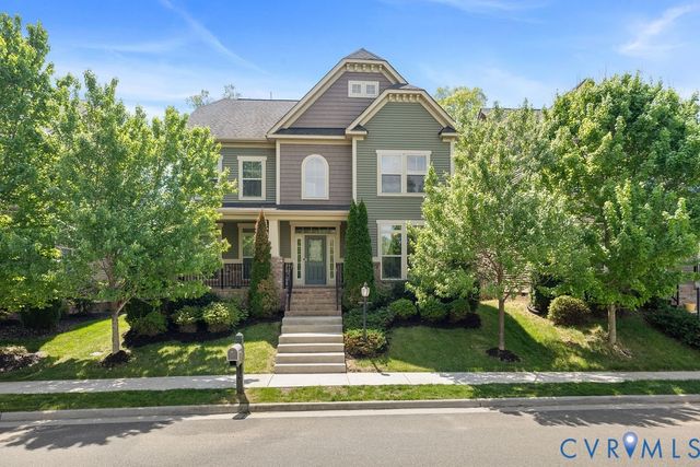 5812 Swift Fox Dr, Moseley, VA 23120
