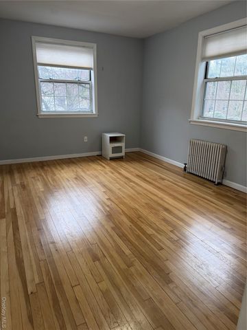 141-04 77 Ave 75 F, Flushing, NY 11367