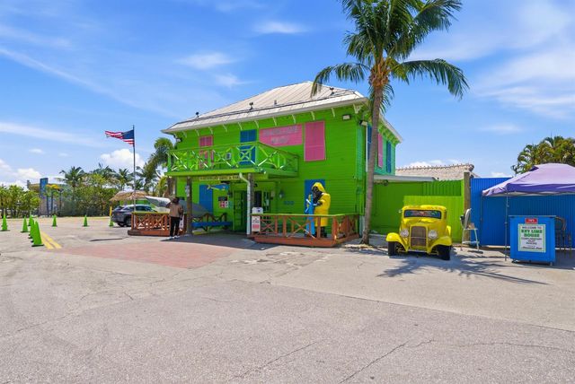 4001 S Ocean Boulevard 122, South Palm Beach, FL 33480