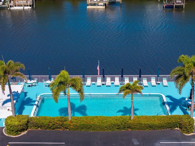 4001 S Ocean Boulevard 122, South Palm Beach, FL 33480