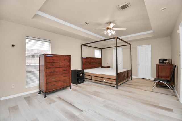 2543 Acadiana Lane, Seabrook, TX 77586