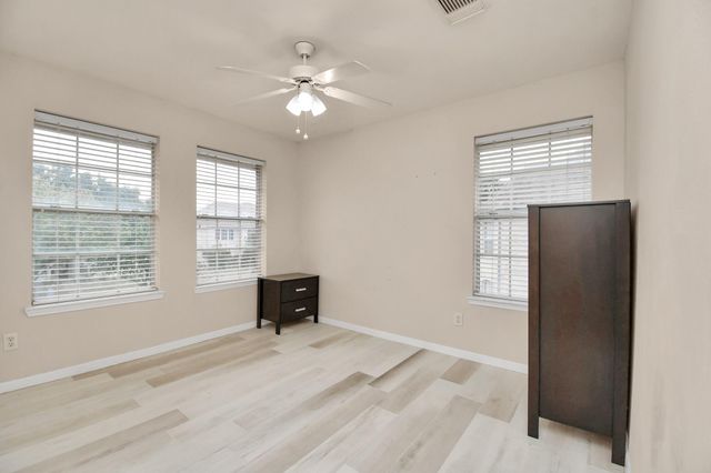 2543 Acadiana Lane, Seabrook, TX 77586