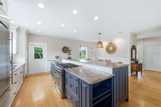 281 SEABREEZE COURT, Boca Grande, FL 33921