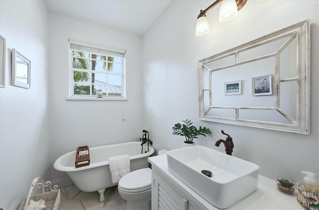 281 SEABREEZE COURT, Boca Grande, FL 33921