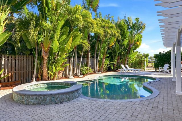 281 SEABREEZE COURT, Boca Grande, FL 33921