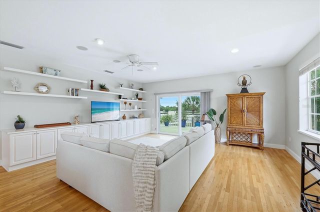 281 SEABREEZE COURT, Boca Grande, FL 33921