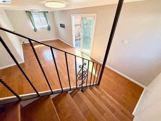 1033 Fountain St, Alameda, CA 94501