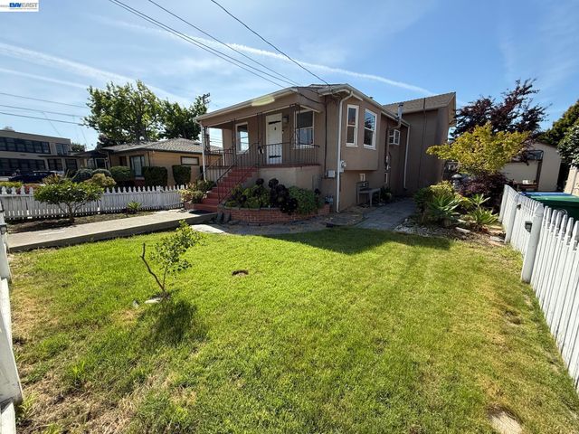 1033 Fountain St, Alameda, CA 94501