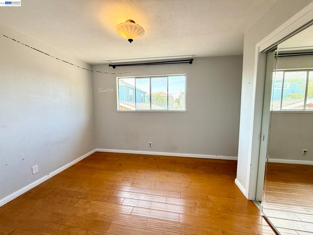 1033 Fountain St, Alameda, CA 94501