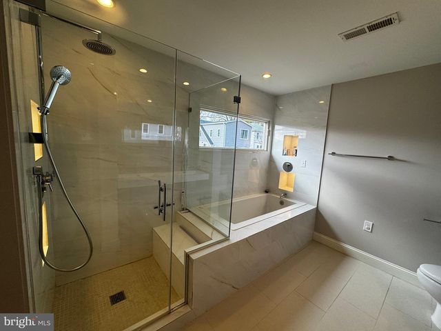 513 WHITTIER ST NW, Washington, DC 20012