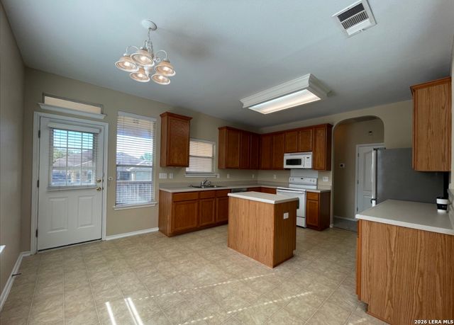 125 Falcon Crossing, Cibolo, TX 78108