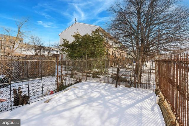 1920 W BERKS ST, Philadelphia, PA 19121