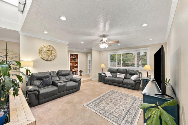 4722 Sherwood Street NE, Albuquerque, NM 87109