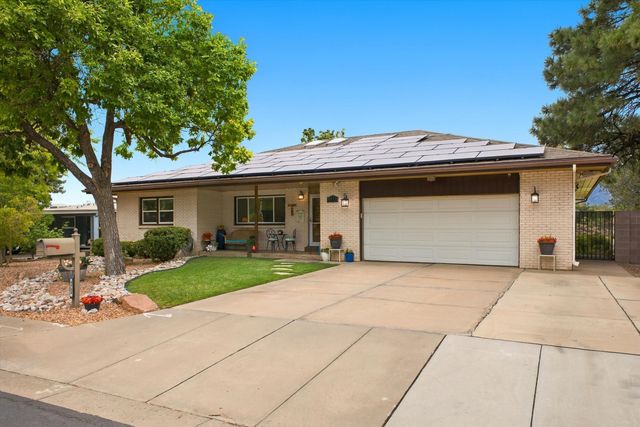 4722 Sherwood Street NE, Albuquerque, NM 87109