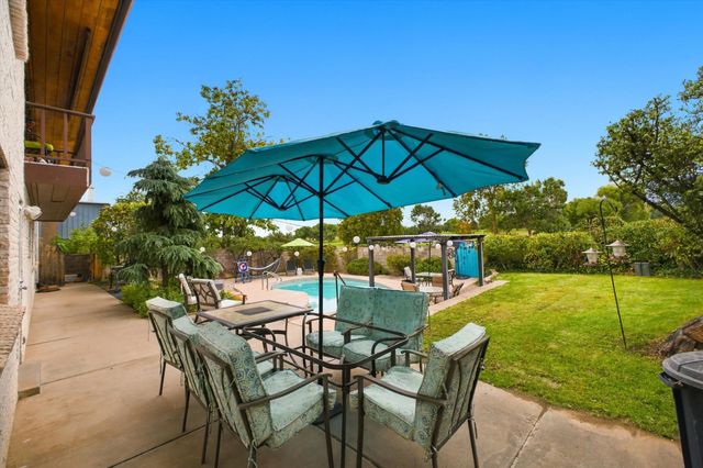 4722 Sherwood Street NE, Albuquerque, NM 87109
