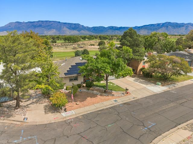 4722 Sherwood Street NE, Albuquerque, NM 87109