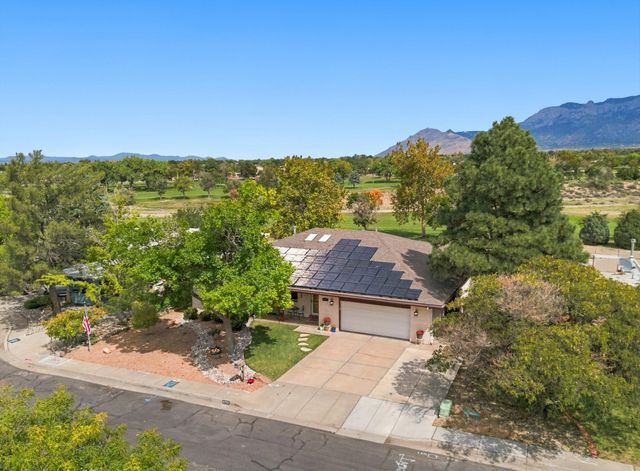4722 Sherwood Street NE, Albuquerque, NM 87109