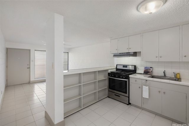 2501 Coyne Street 205, Honolulu, HI 96826