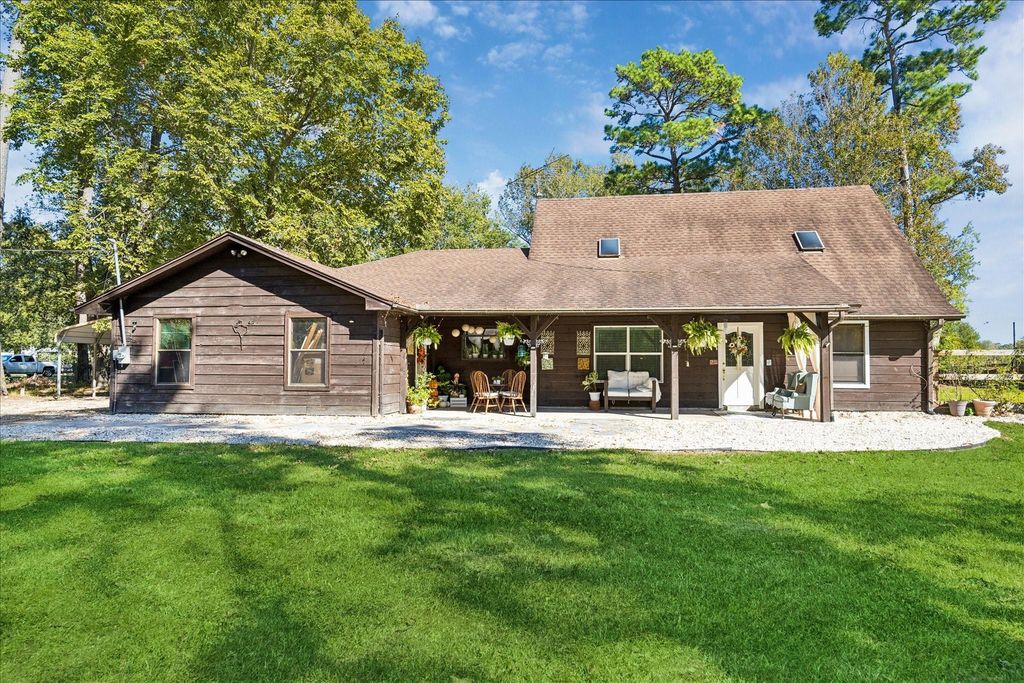 6B Davidson Lane, Huffman, TX 77336