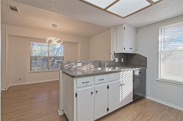 909 Garden Meadow DR, Georgetown, TX 78628