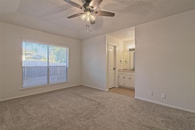 909 Garden Meadow DR, Georgetown, TX 78628