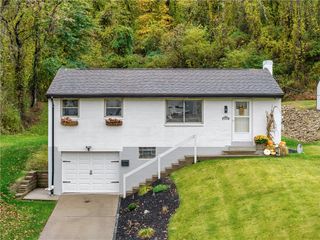 1116 Aurora Drive, South Park, PA 15236