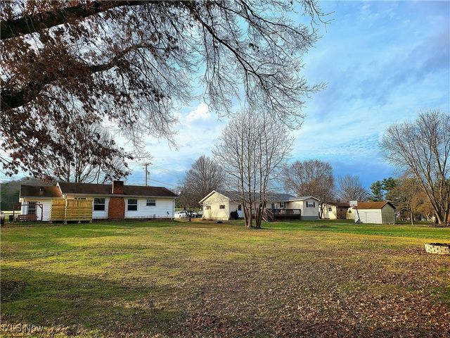 1948 State Route 339, Belpre, OH 45714