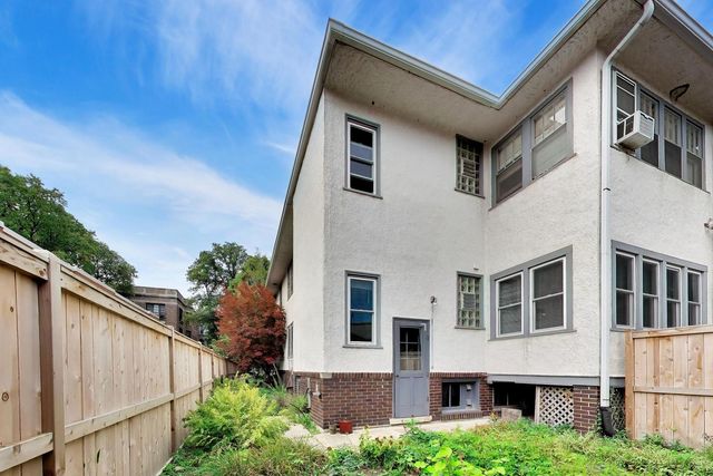 2611 Eastwood Avenue 1, Evanston, IL 60201
