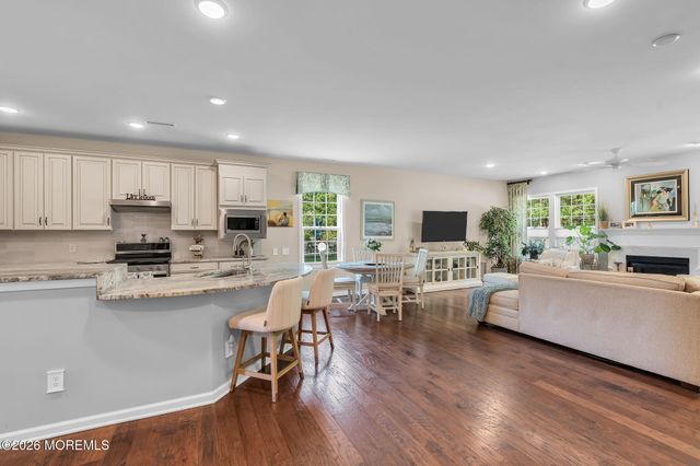 20 Aylesford Lane, Manchester, NJ 08759